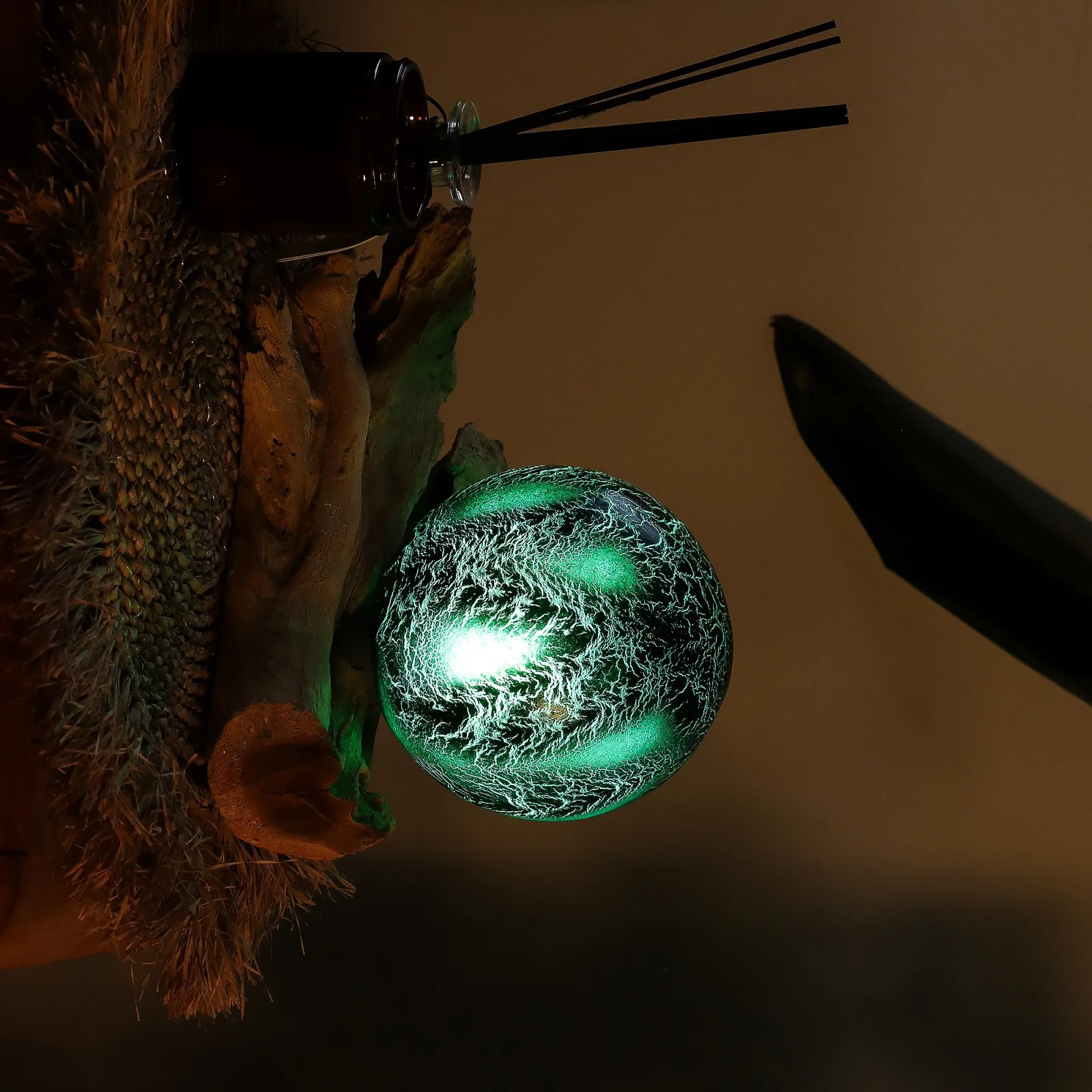 DriftGlow Lampa - Smaragdový Praskavý Odstín